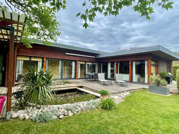 Maison d'architecte en bois bioclimatique