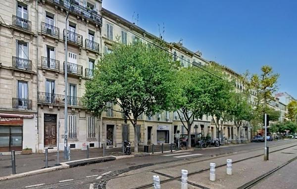 Superbe appartement 4 pièces lumineux à vendre à Marseille - Le Camas - Garage - Cave - Chambre de service