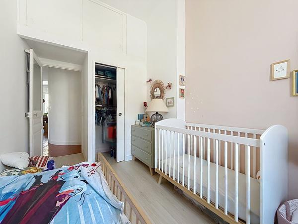 Superbe appartement 4 pièces lumineux à vendre à Marseille - Le Camas - Garage - Cave - Chambre de service