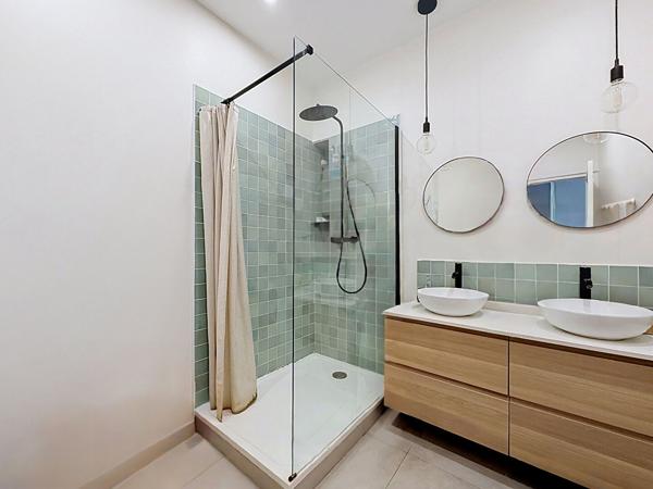 Superbe appartement 4 pièces lumineux à vendre à Marseille - Le Camas - Garage - Cave - Chambre de service