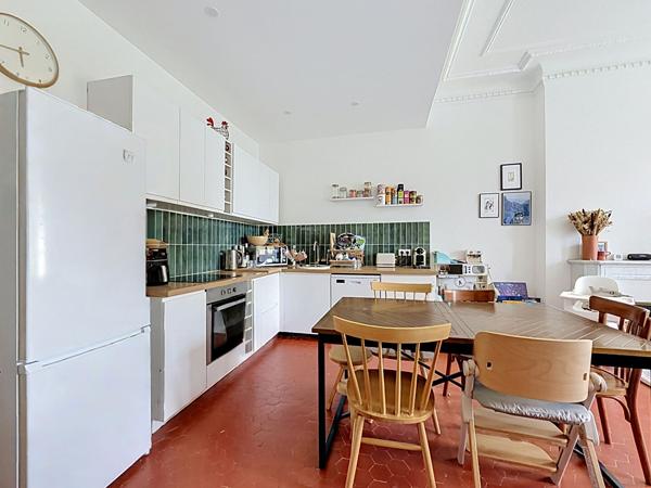Superbe appartement 4 pièces lumineux à vendre à Marseille - Le Camas - Garage - Cave - Chambre de service