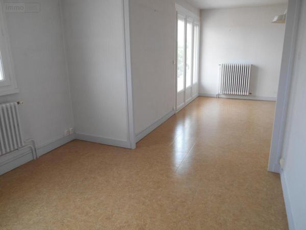 Appartement à louer à Bourg-en-Bresse dans l'Ain (01000), ref : 01083-L140