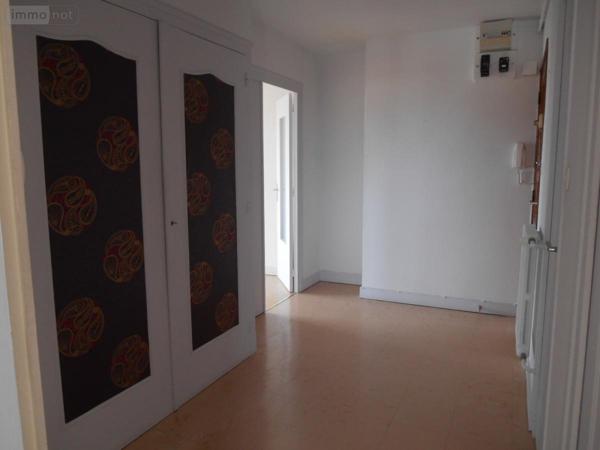 Appartement à louer à Bourg-en-Bresse dans l'Ain (01000), ref : 01083-L140