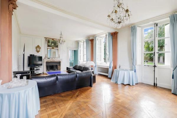 Maison Versailles - NOTRE DAME