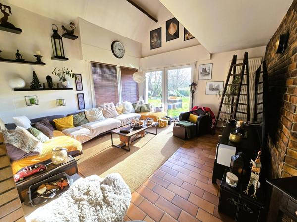 Maison à Auneau-Bleury-Saint-Symphorien, 28700 - 7 pièces 165m²