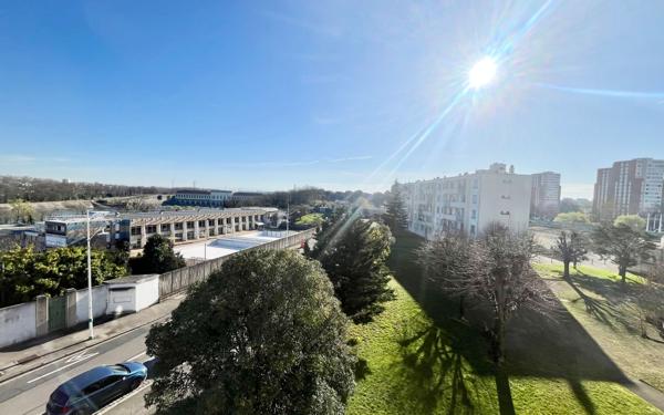 Appartement à vendre    3 pièces • 53,20 m2 Villeurbanne