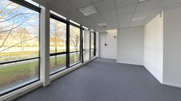 Grigny (91350) Location – 3 cellules d’activité (300 à 1 317 m²) – Parc neuf, accès immédiat A6