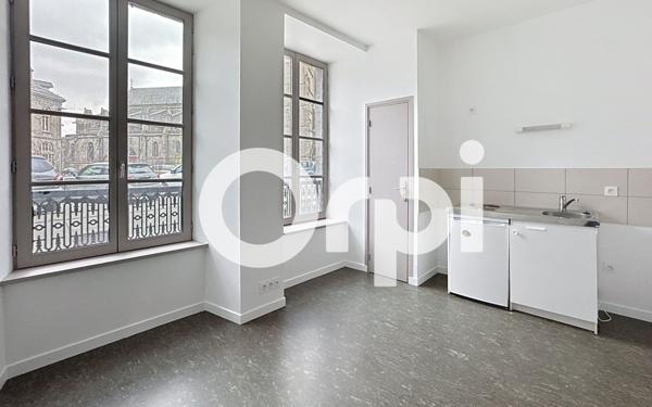 Appartement à louer    1 pièce •  Saint-Flour