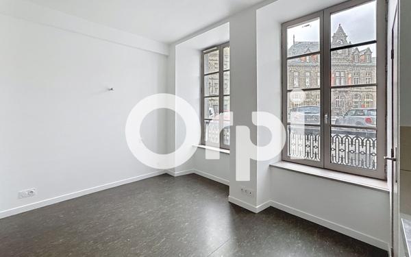 Appartement à louer    1 pièce •  Saint-Flour