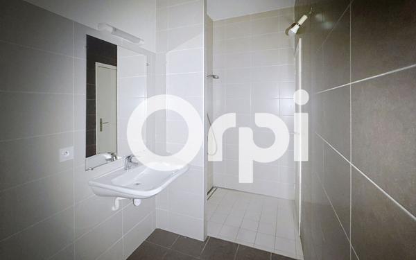 Appartement à louer    1 pièce •  Saint-Flour