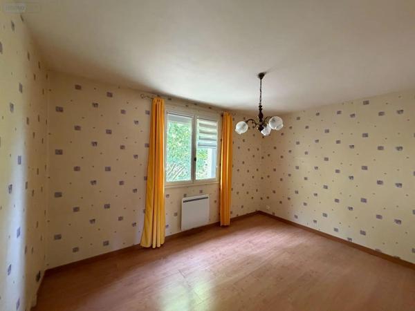 Achat - Maison | Pavillon Courtenot 10260 4 pièces 97 m 2 1746 m 2