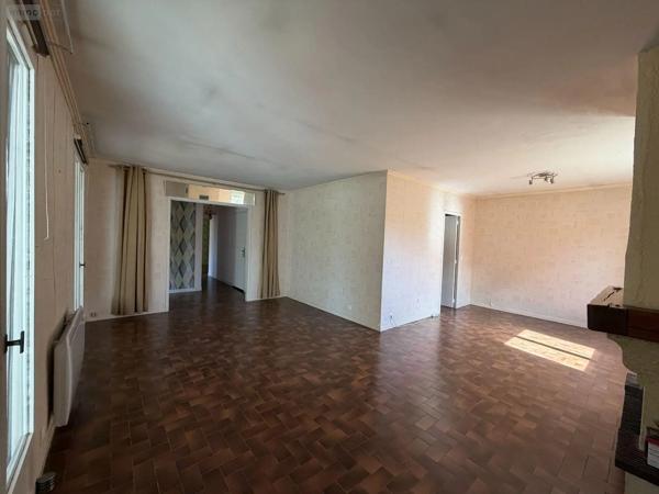 Achat - Maison | Pavillon Courtenot 10260 4 pièces 97 m 2 1746 m 2