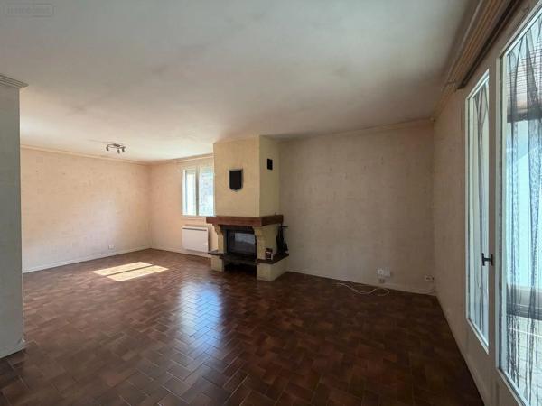 Achat - Maison | Pavillon Courtenot 10260 4 pièces 97 m 2 1746 m 2