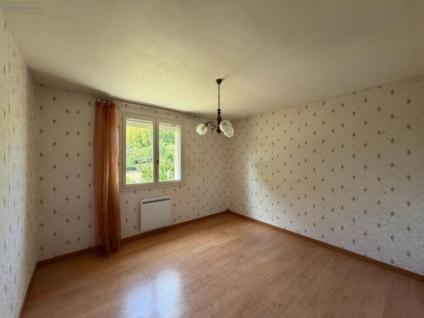 Achat - Maison | Pavillon Courtenot 10260 4 pièces 97 m 2 1746 m 2