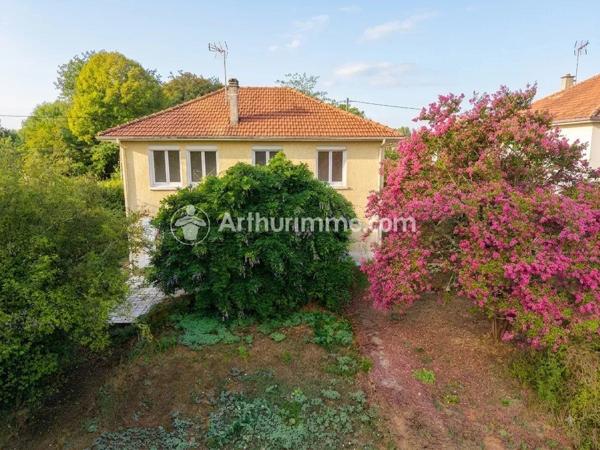Vente                                                      Maison
                        
                     4 pièces                      109 m2                     à Saint-Astier