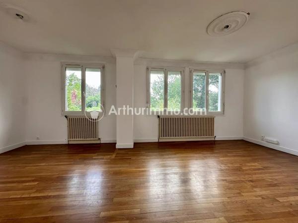 Vente                                                      Maison
                        
                     4 pièces                      109 m2                     à Saint-Astier