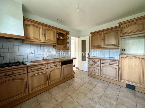 Vente                                                      Maison
                        
                     4 pièces                      109 m2                     à Saint-Astier