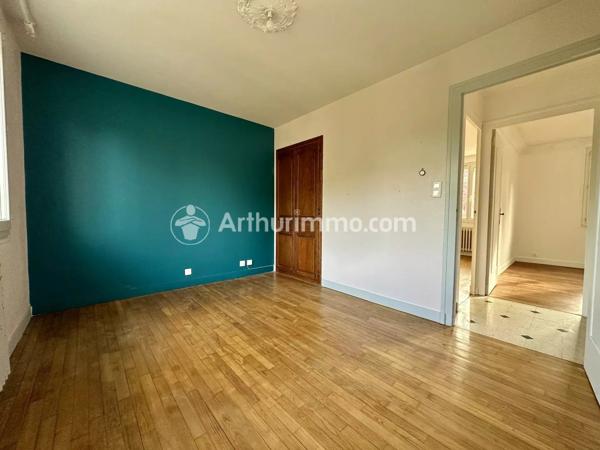 Vente                                                      Maison
                        
                     4 pièces                      109 m2                     à Saint-Astier