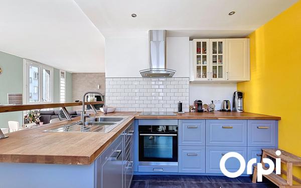 Appartement à vendre    3 pièces • 72,49 m2 Villeurbanne