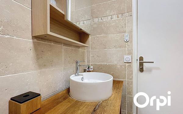 Appartement à vendre    3 pièces • 72,49 m2 Villeurbanne