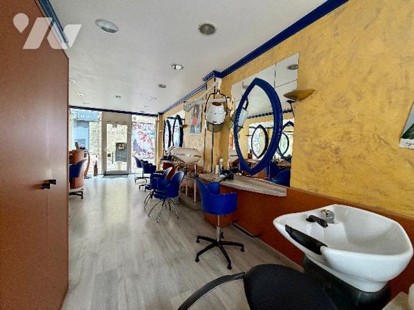 Immeuble de rapport à vendre – Centre-ville de Felletin.