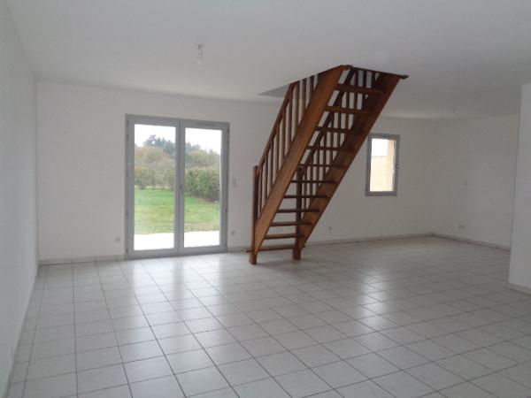 Location maison Saint Aubin Des Chateaux : 798 € - AJP Immobilier Châteaubriant