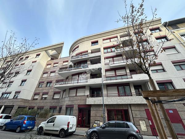 Appartement Villeurbanne 69100 Limite Lyon 6, Bellecombe, GARAGE COMPRIS, 3 pièces, 76 m2, balcon