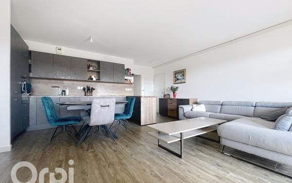 Appartement à vendre    3 pièces • 69,72 m2 Fréjus