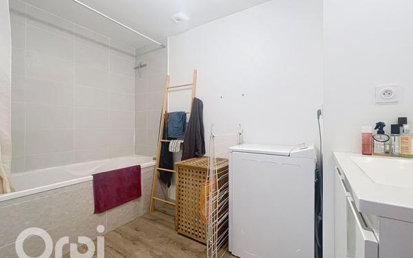 Appartement à vendre    3 pièces • 69,72 m2 Fréjus