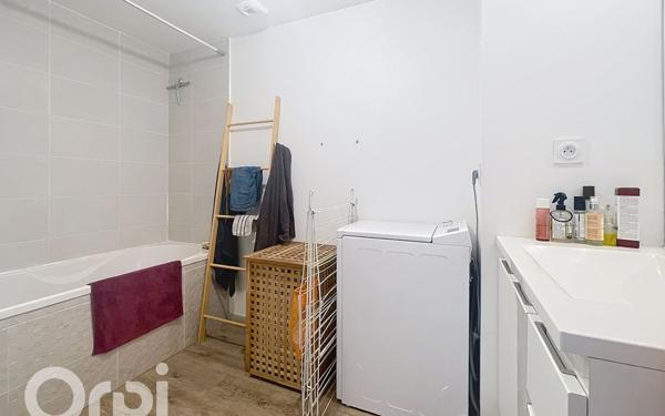 Appartement à vendre    3 pièces • 69,72 m2 Fréjus