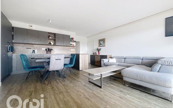 Appartement à vendre    3 pièces • 69,72 m2 Fréjus