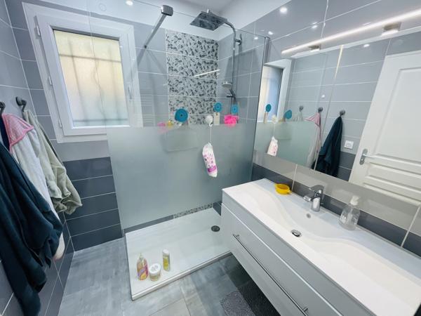 Villa de type 5 de 106 m² sur parcelle de 510 m² avec vue panoramique