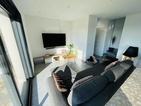 Villa de type 5 de 106 m² sur parcelle de 510 m² avec vue panoramique