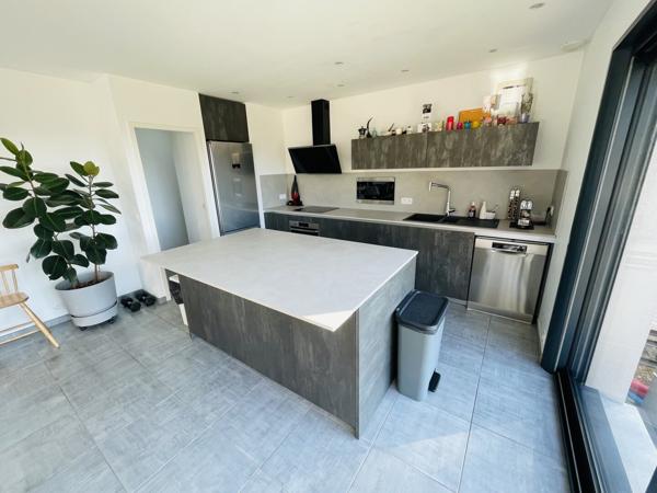 Villa de type 5 de 106 m² sur parcelle de 510 m² avec vue panoramique