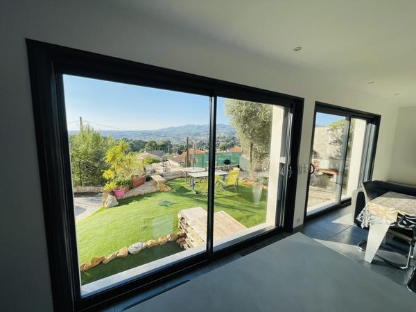 Villa de type 5 de 106 m² sur parcelle de 510 m² avec vue panoramique