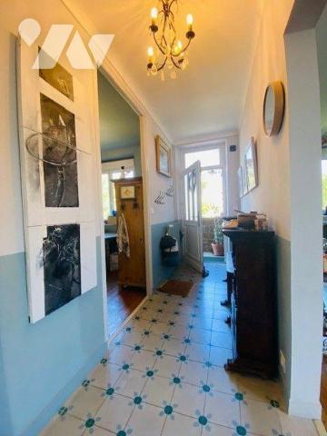  A vendre à Perros-Guirec (22700) en Côtes-d'Armor (22), charmante maison rénovée d'une surface...