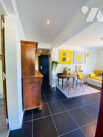  A vendre à Perros-Guirec (22700) en Côtes-d'Armor (22), charmante maison rénovée d'une surface...