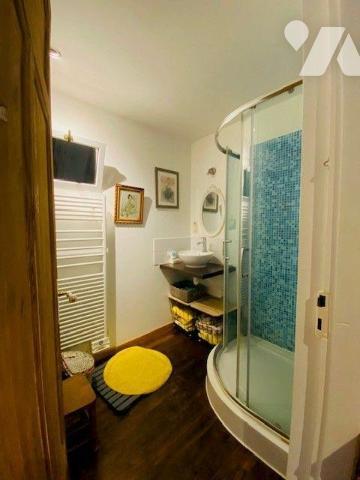  A vendre à Perros-Guirec (22700) en Côtes-d'Armor (22), charmante maison rénovée d'une surface...