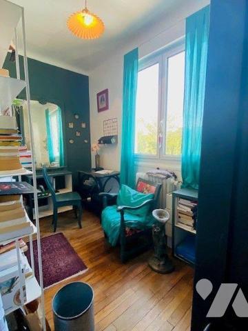  A vendre à Perros-Guirec (22700) en Côtes-d'Armor (22), charmante maison rénovée d'une surface...