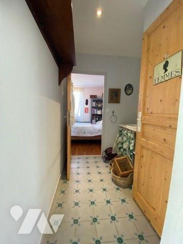  A vendre à Perros-Guirec (22700) en Côtes-d'Armor (22), charmante maison rénovée d'une surface...