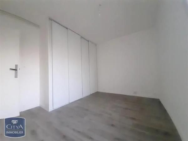 Appartement à louer 3 pièces 65.6m² Limoges (87000)