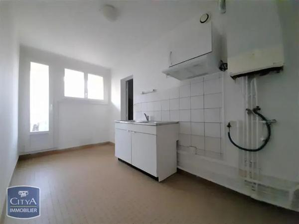 Appartement à louer 3 pièces 65.6m² Limoges (87000)