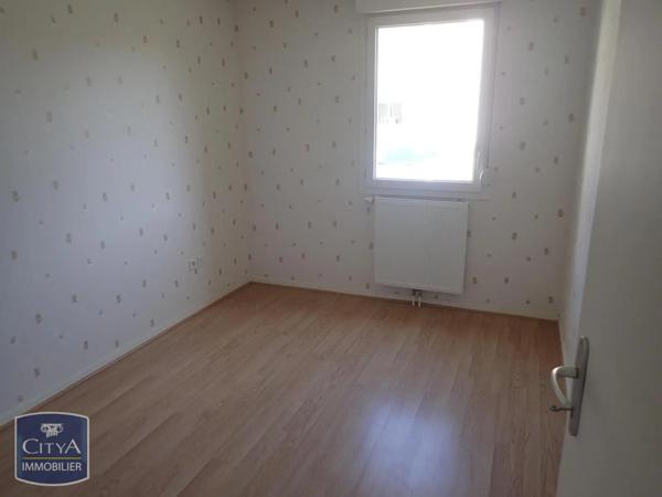 Appartement à louer 4 pièces 67m² Grand-Charmont (25200)
