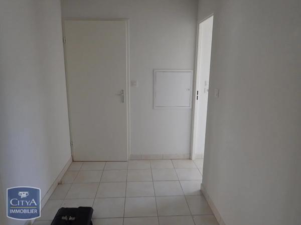 Appartement à louer 4 pièces 67m² Grand-Charmont (25200)