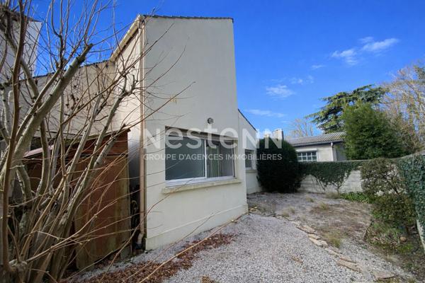 Nestenn Igny, maison individuelle familiale de 170m2 secteur Saclay Val D'Albian proche commerces et des axes routiers A6/A10/N118/A86, RER C/V et du plateau de Saclay et Vélizy, proche écoles et HEC ? Fort potentiel locatif pour investisseur.