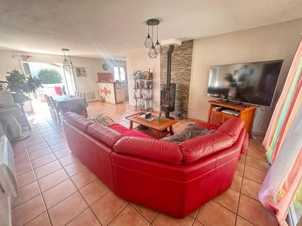 JOSSE PLAIN-PIED 4 CHAMBRES PISCINE