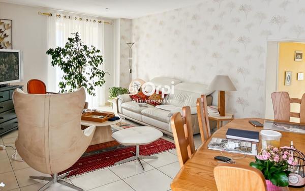 Maison à vendre    3 pièces •  Le Montet