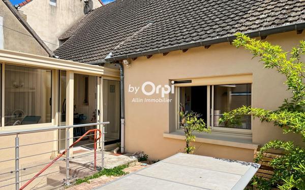 Maison à vendre    3 pièces •  Le Montet