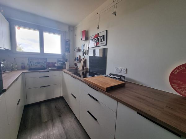 Nantes Zola, appartement type 4 avec garage et cave