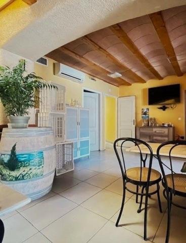 Immeuble à ARGELIERS, 11120 - 340m²